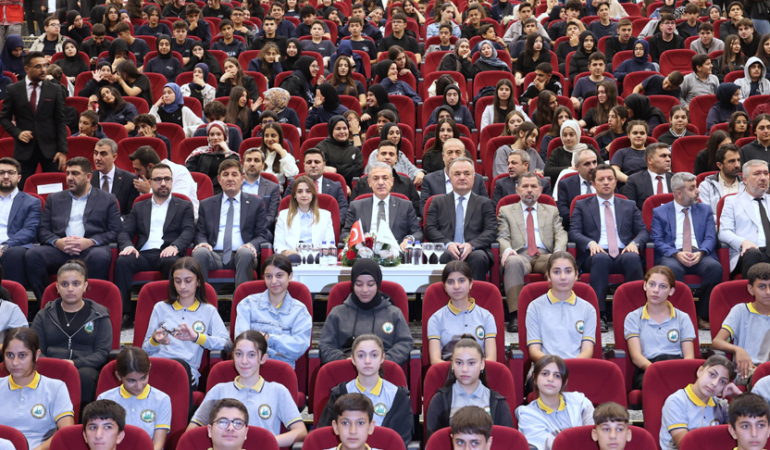 Vali Akkoyun, İmam Hatipliler Haftası Programına Katıldı
