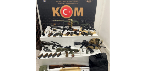 Silah kaçakçılığına operasyon: 8 adet uzun namlulu silah ele geçirildi