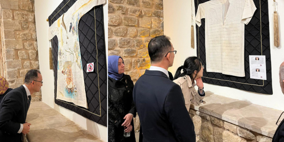 Çin Büyükelçisi Mardin’de “Dualı Sultan Gömlekleri” sergisini ziyaret etti