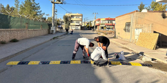 Belediye’den yaya güvenliği için hız kesici çalışması