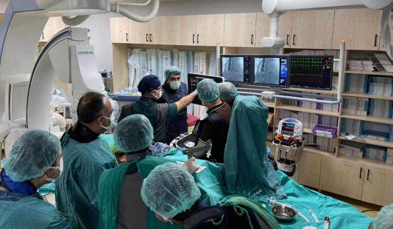 Türkiye’de Kalp Kapak Tedavisinde Yeni Dönem: Diyarbakır’da Öncü Uygulama