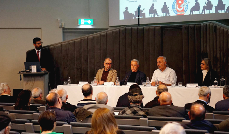 Stockholm’da “Barış Süreçlerinde Basının Hafızası” Paneli Sona Erdi