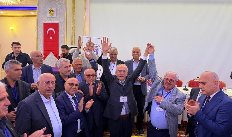 Tunç, Esnaf ve Sanatkârlar Odaları Birliği’nde Güven Tazelendi
