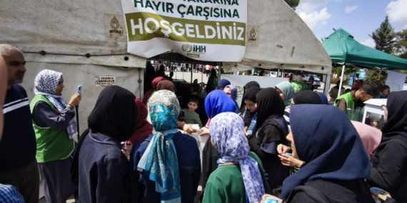 Önder İmam Hatipliler Derneğinden Kız Öğrencilere Anlamlı Destek
