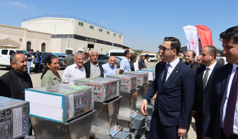 Mardin Büyükşehir Belediyesinden Üzüm Üreticilerine Büyük Destek