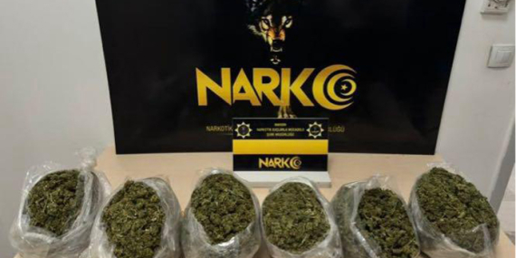 Kızıltepe de bir araçta 3 kilo 300 gram skunk ele geçirildi