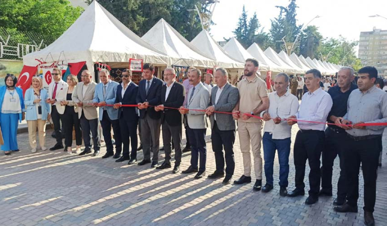 Halk Eğitim Merkezi yılsonu sergisi büyük ilgi gördü