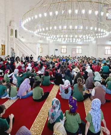 seccade-namaz-öğrenci-1