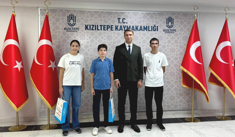 Kaymakam Acar LGS’de dereceye giren öğrencileri kabul etti