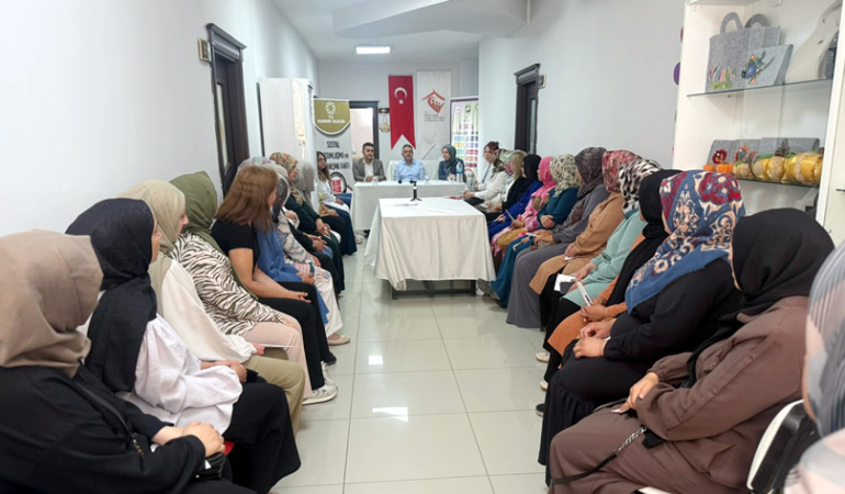 Sağlık Saha Elçileri Eğitimi Kapsamında ADEM Kursiyerleri Protokolle Bir Araya Geldi