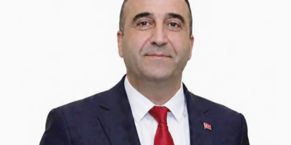 Akar’dan Kritik Uyarı: “100 Yıllık Sorun Bitiyor, Provokasyonlara Dikkat!