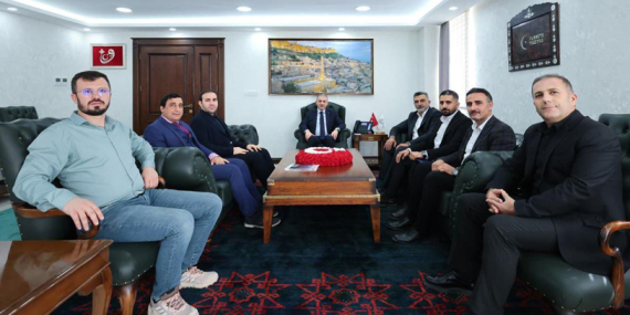 Mardin Büyük Aile Platformu İlk Ziyaretini Vali Akkoyun’a Yaptı